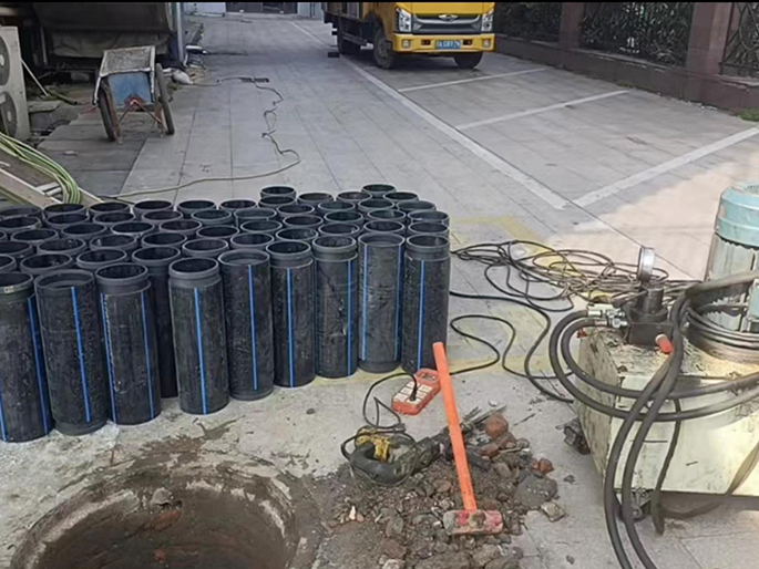 义马PE置换管厂家 DN315置换管 非开挖管短管置换